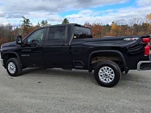 Used 2022 Chevrolet Silverado 2500 LT w/ Snow Plow Prep/Camper Package image 42