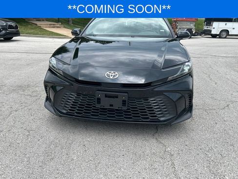 Certified 2025 Toyota Camry SE FWD image 2