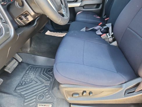 Used 2017 Chevrolet Silverado 2500 LT AWD/4WD image 7