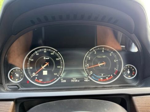 Used 2014 BMW 750Li xDrive AWD/4WD image 18