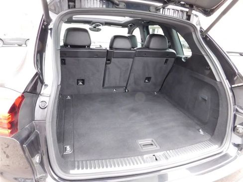 Used 2017 Porsche Cayenne Platinum Edition image 6