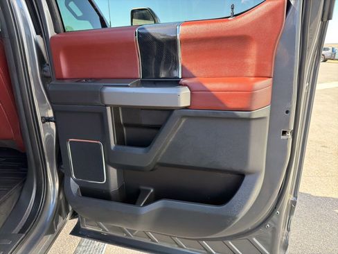Used 2022 Ford F350 Platinum image 40