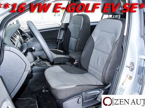 Used 2016 Volkswagen e-Golf SE FWD image 25