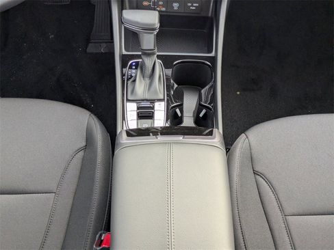 New 2026 Hyundai Tucson SE image 19