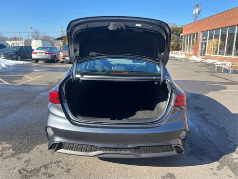 Used 2022 Kia Forte LXS image 16