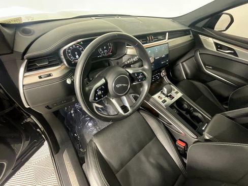 Used 2025 Jaguar F-PACE R-Dynamic S image 15