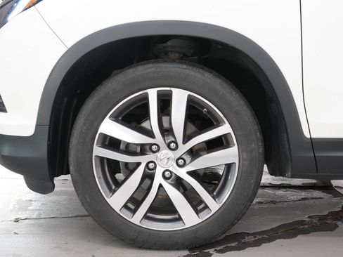 Used 2018 Honda Pilot Elite image 30