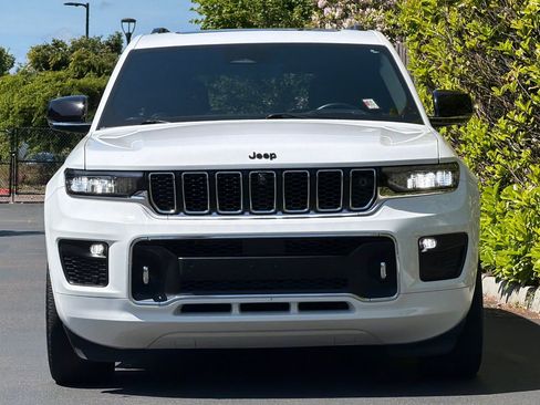 Used 2021 Jeep Grand Cherokee L Overland w/ Advanced Protech Group III AWD/4WD image 9