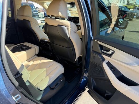 Used 2025 Acura MDX SH-AWD image 22