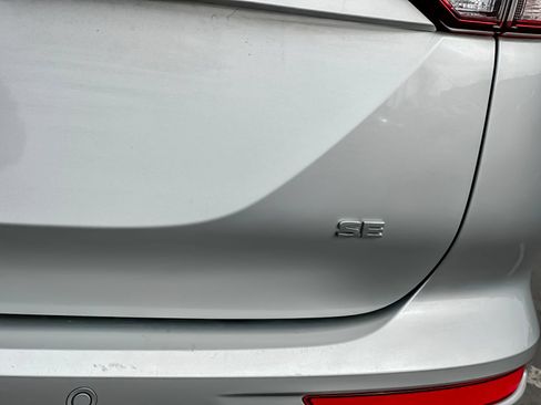 Used 2024 Mitsubishi Outlander SE FWD image 35