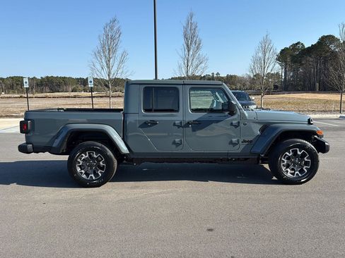 New 2026 Jeep Gladiator Sport image 8