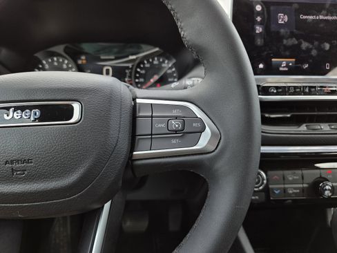 New 2026 Jeep Compass Latitude image 40