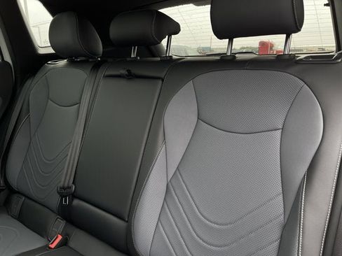 New 2026 Volkswagen Tiguan SE R-Line image 27