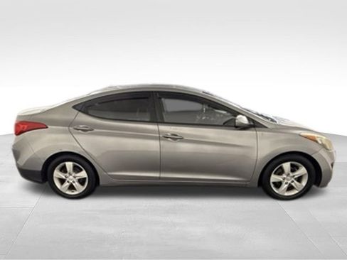 Used 2011 Hyundai Elantra GLS w/ Preferred Equipment Pkg 3 FWD image 10