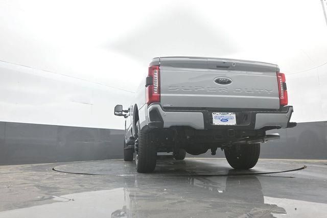 New 2026 Ford F250 Lariat w/ Black Appearance Package AWD/4WD image 37