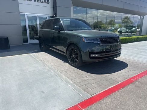 Used 2025 Land Rover Range Rover Long Wheelbase SE AWD/4WD image 3