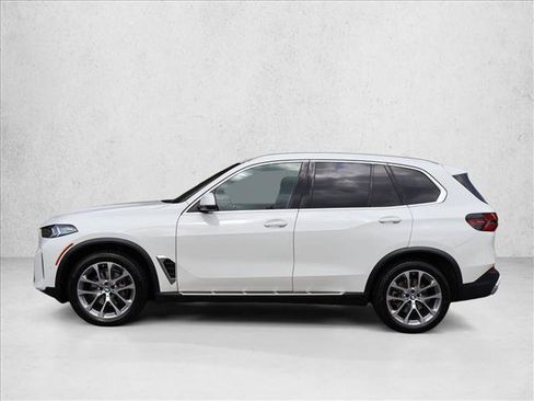 Used 2026 BMW X5 xDrive40i AWD/4WD image 11