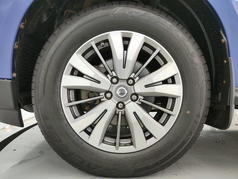 Used 2018 Nissan Pathfinder SL AWD/4WD image 42