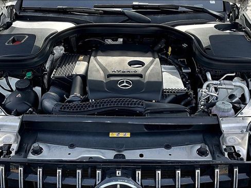 Used 2020 Mercedes-Benz GLC 350e 4MATIC image 31