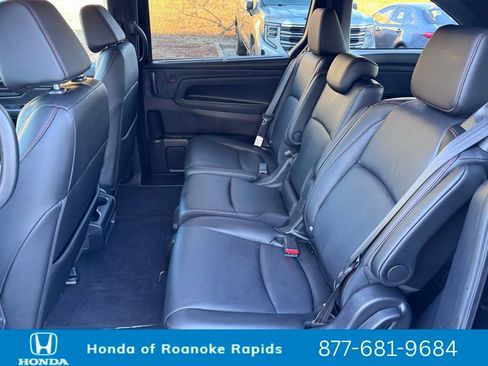 Used 2025 Honda Odyssey Sport-L image 18