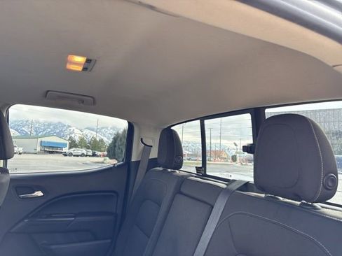 Used 2017 GMC Canyon SLE w/ SLE Convenience Package image 24