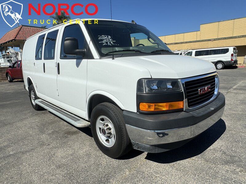 Used 2023 GMC Savana 2500 w/ Driver Convenience Package RWD image 4