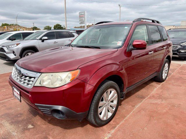 Used 2013 Subaru Forester 2.5X Premium w/ Popular Pkg 1 AWD/4WD image 1