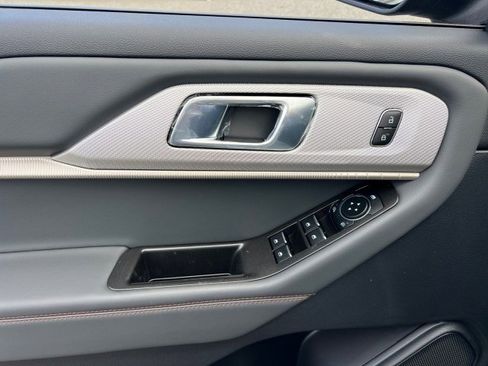 New 2026 Ford Explorer Active image 9