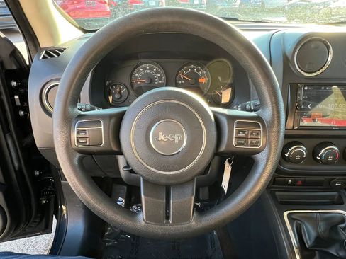 Used 2015 Jeep Patriot Sport w/ Power Value Group AWD/4WD image 11