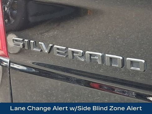 Used 2020 Chevrolet Silverado 1500 LT Trail Boss image 33