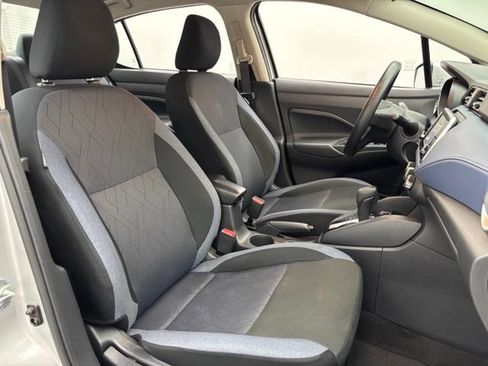 Used 2024 Nissan Versa SV FWD image 27