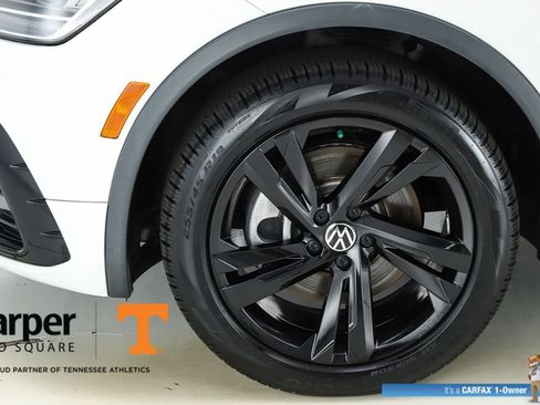 Used 2023 Volkswagen Tiguan SE R-Line FWD image 43