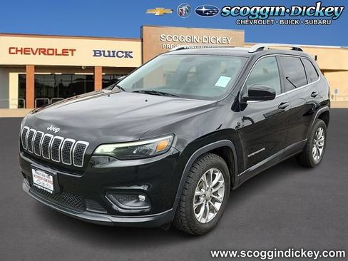 Used 2019 Jeep Cherokee Latitude Plus FWD image 1