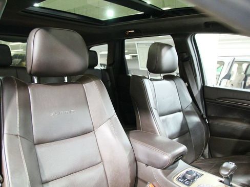 Used 2014 Jeep Grand Cherokee Summit AWD/4WD image 21