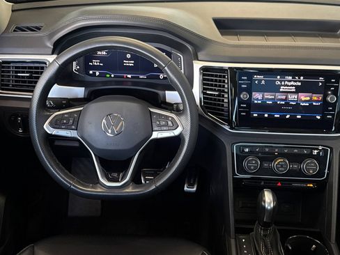 Used 2023 Volkswagen Atlas SEL R-Line AWD/4WD image 14