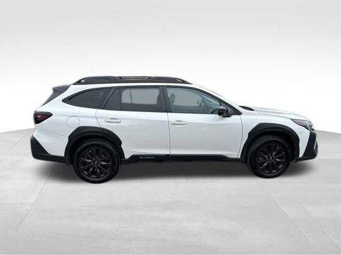 Certified 2023 Subaru Outback Onyx Edition image 9