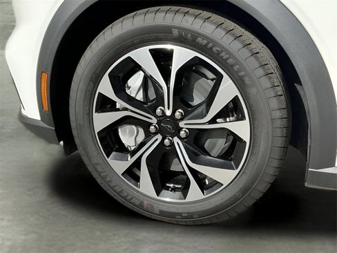 Used 2025 Ford Mustang Mach-E Select image 18