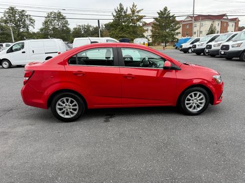 Used 2017 Chevrolet Sonic LT image 34