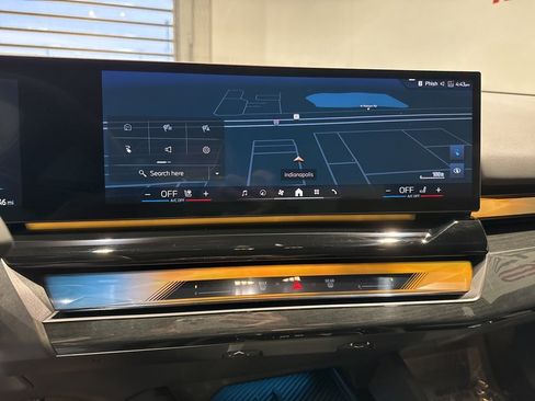 Used 2025 BMW i5 xDrive40 w/ Premium Package image 29