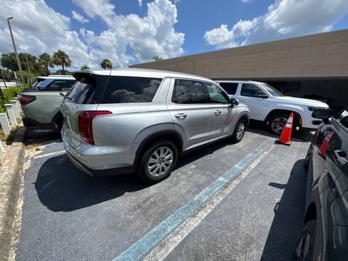 Used 2025 Hyundai Palisade SEL FWD image 19