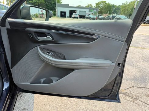 Used 2014 Chevrolet Impala LT FWD image 17