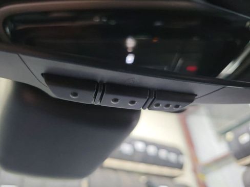 New 2026 Land Rover Range Rover Velar S image 34