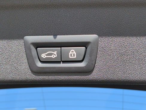 Used 2020 BMW X6 M Competition w/ Executive Package image 38