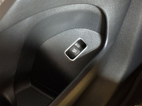 New 2026 Mercedes-Benz GLE 53 AMG Base image 16