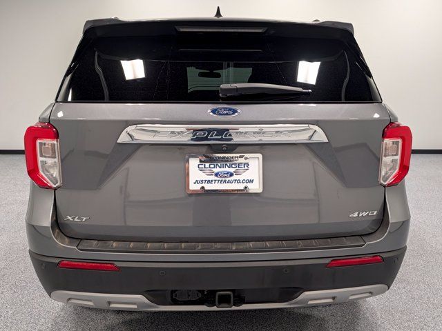 Used 2023 Ford Explorer XLT w/ Equipment Group 202A AWD/4WD image 7