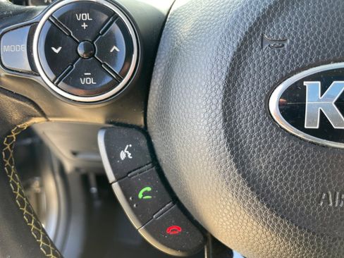 Used 2020 Kia Soul EX image 24