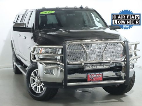 Used 2015 RAM 3500 Laramie w/ Convenience Group AWD/4WD image 2