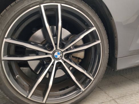 Used 2019 BMW 330i Sedan w/ M Sport Package RWD image 31