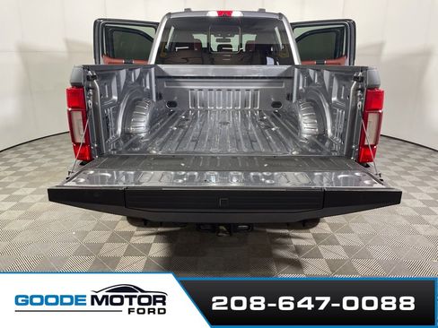 Used 2022 Ford F350 Platinum image 20