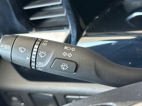 Used 2024 GMC Sierra 1500 SLT image 36